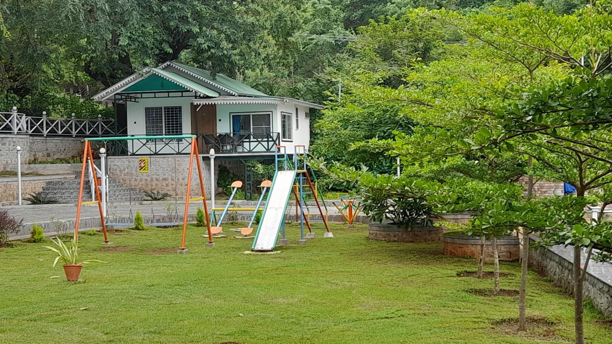 Mgm Whispering Wind'S Yelagiri Hotel Eksteriør billede