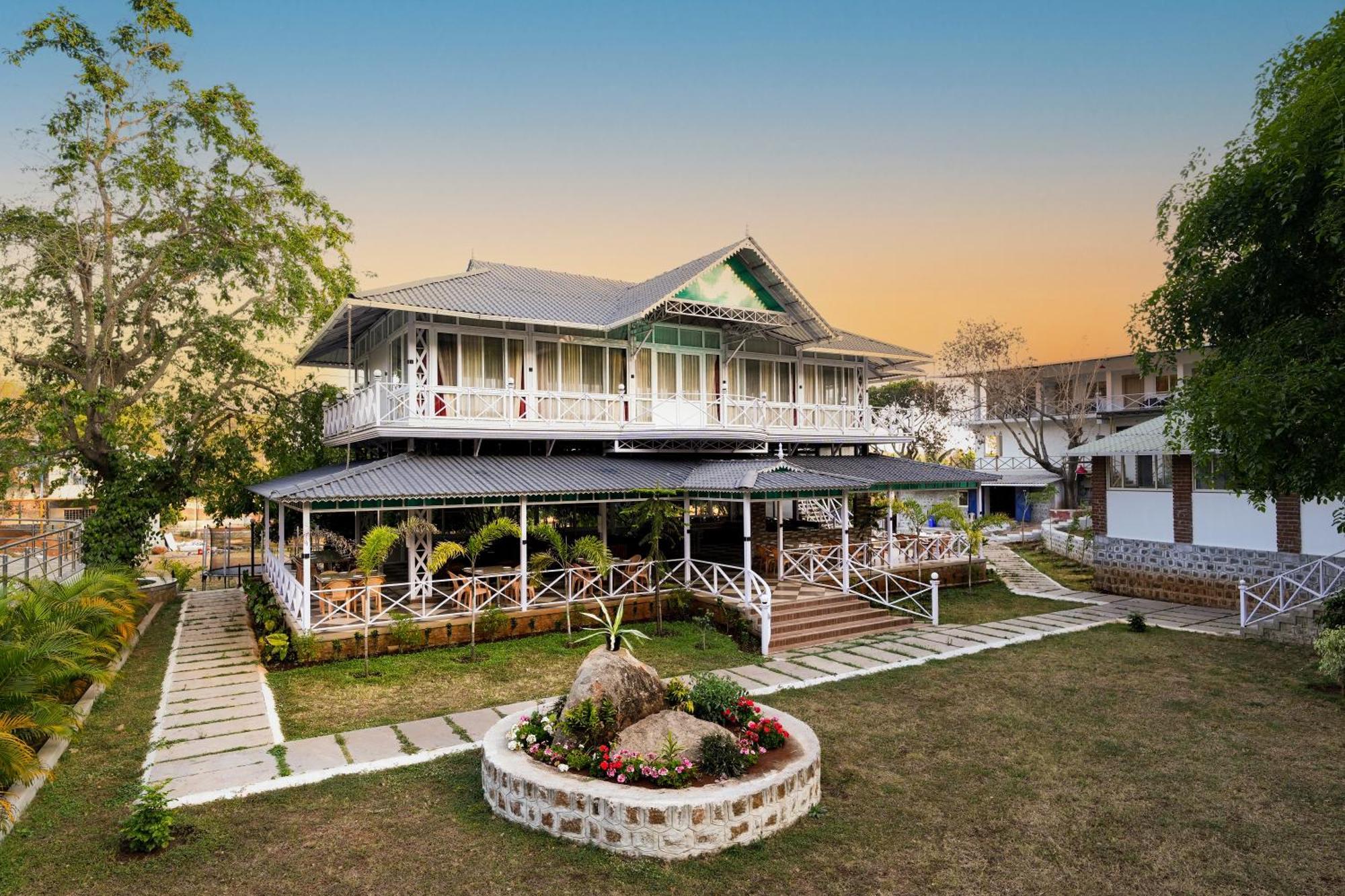 Mgm Whispering Wind'S Yelagiri Hotel Eksteriør billede
